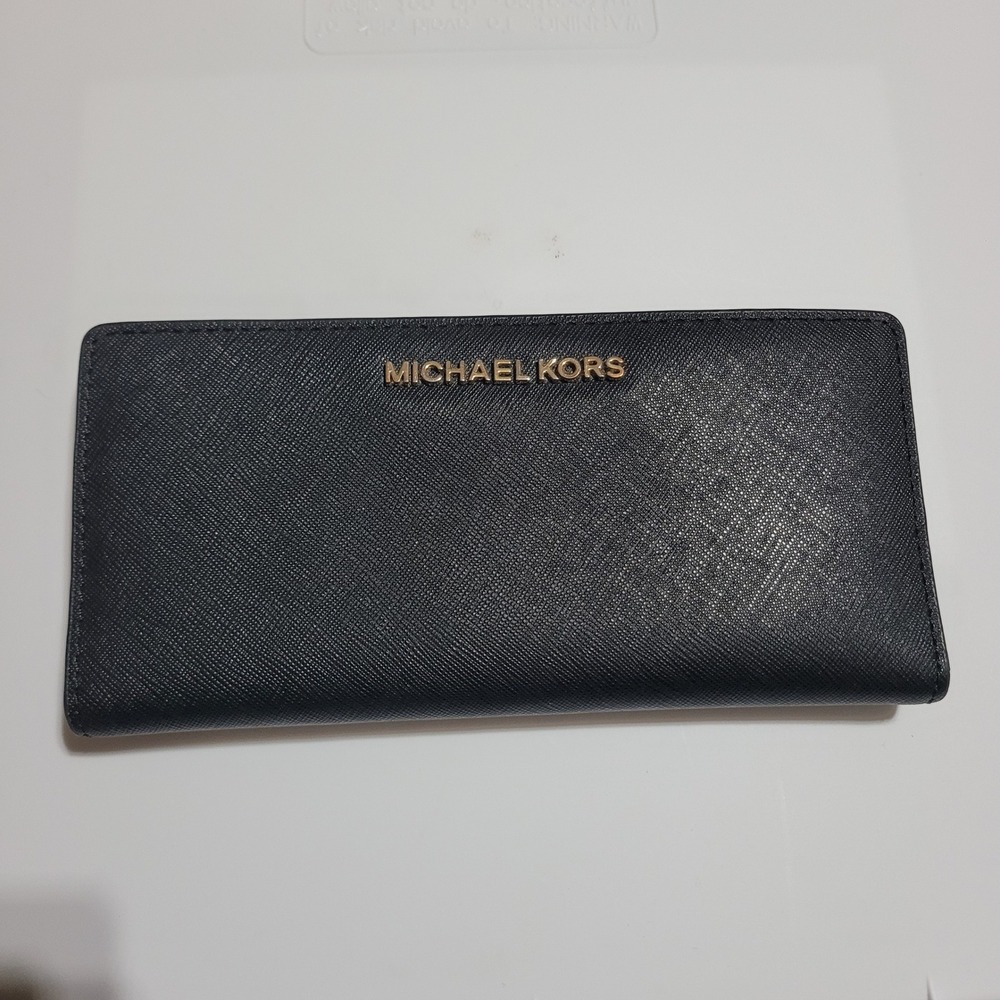 Michael Kors Jet Set Travel Slim Bifold Wallet Black Saffiano Leather Gold Tone